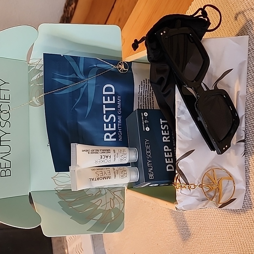 listing-status-banner